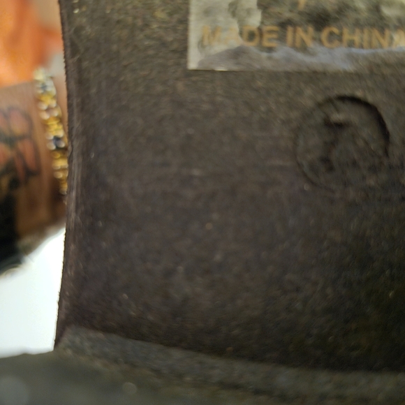 Boots - Picture 5 of 7